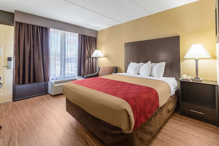 Room 42 of 51
