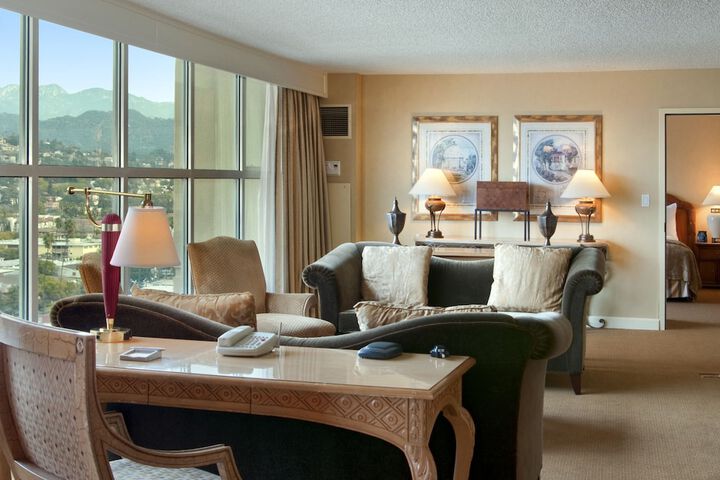 Room 18 of 43