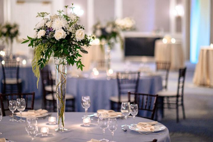 Ballroom/Hall 80 of 98