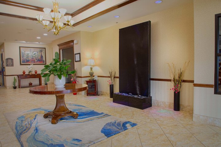 Hotel 8 of 67