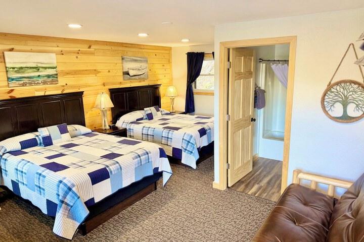 Mountain View Lodge & Cabins
