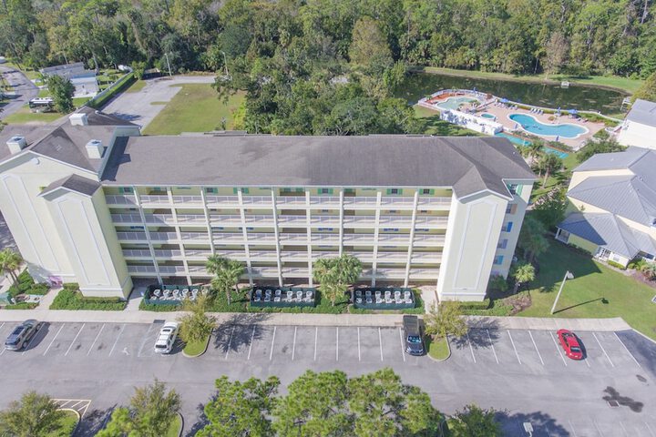 Barefoot Suites