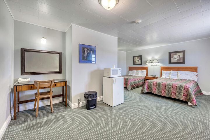 Room 49 of 72