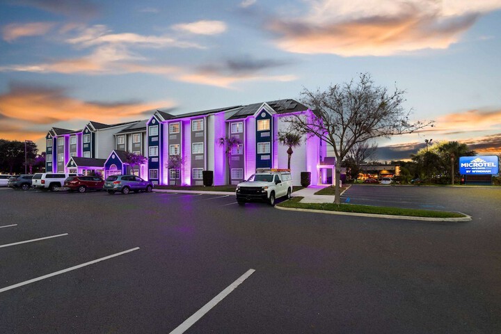 Microtel Inn & Suites by Wyndham Zephyrhills