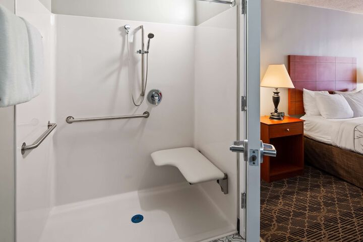 Room 7 of 23