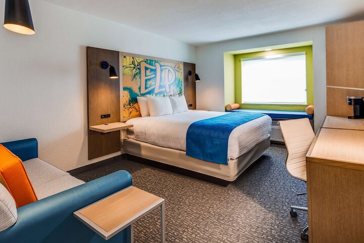 Room 17 of 25