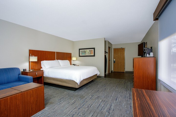Room 49 of 74
