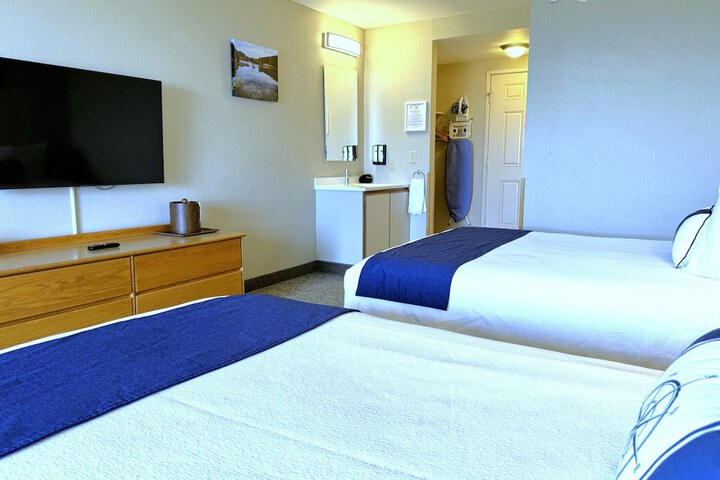 Room 32 of 111