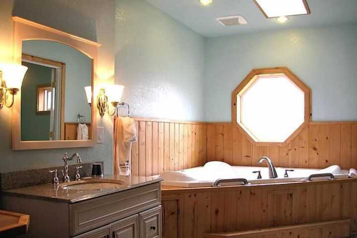 Room 47 of 65