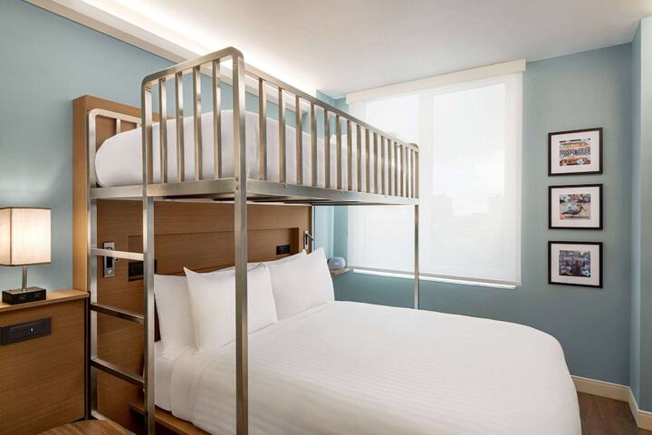 Wingate by Wyndham Bronx / Haven Park