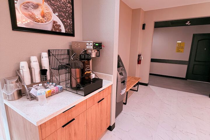 Super 8 by Wyndham Brenham TX