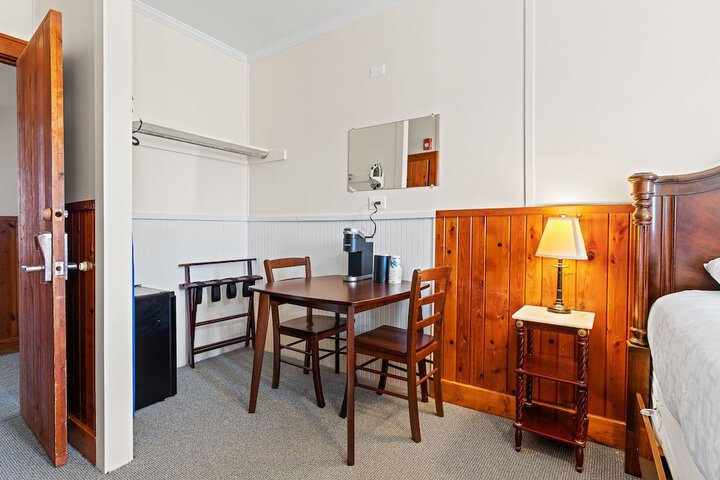 Room 19 of 31