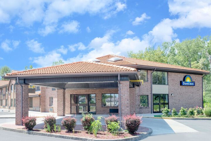 Days Inn by Wyndham Geneva / Finger Lakes