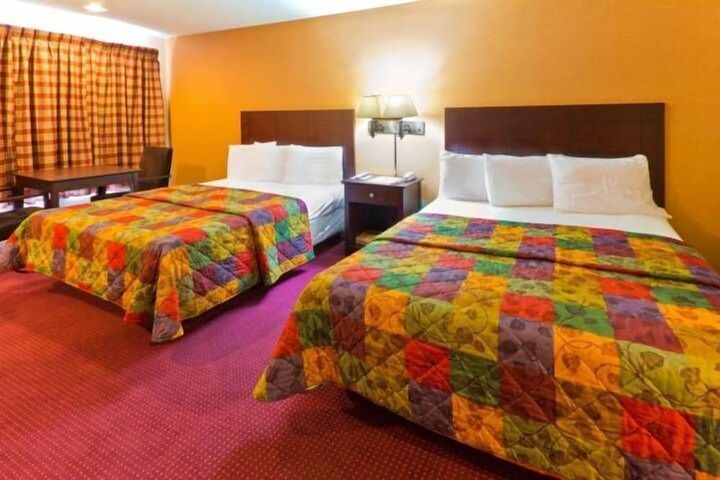 Room 17 of 25