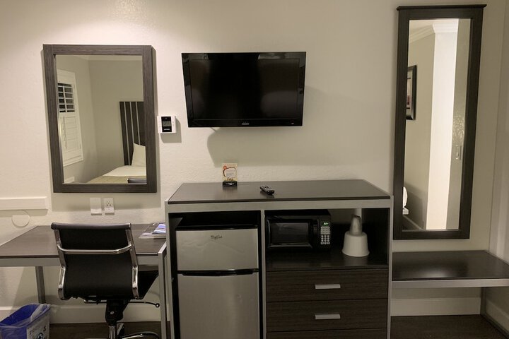 Room 22 of 32