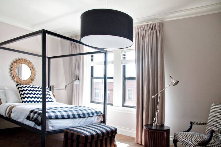 Room 20 of 34
