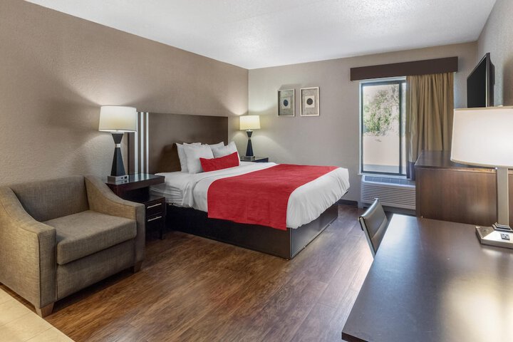 SureStay by Best Western Greenville