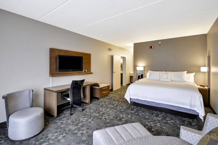 Room 15 of 30