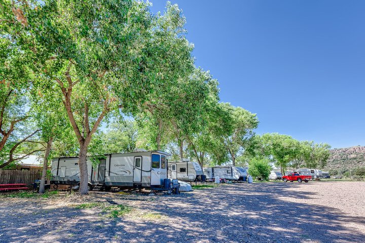 Fort Davis Inn & R.V. Park