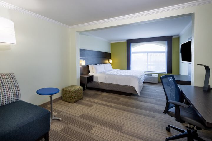 Room 15 of 43