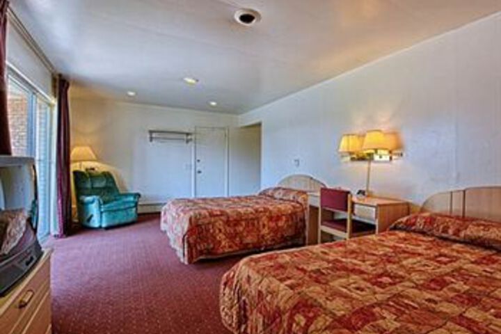 Econo Lodge Central