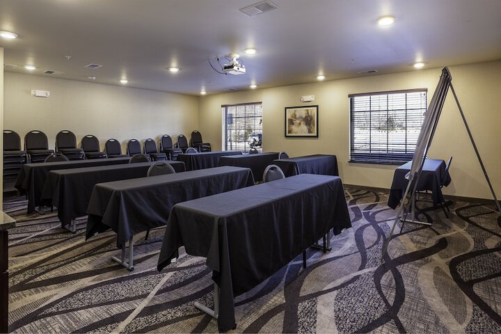 Cobblestone Inn & Suites - Brookville