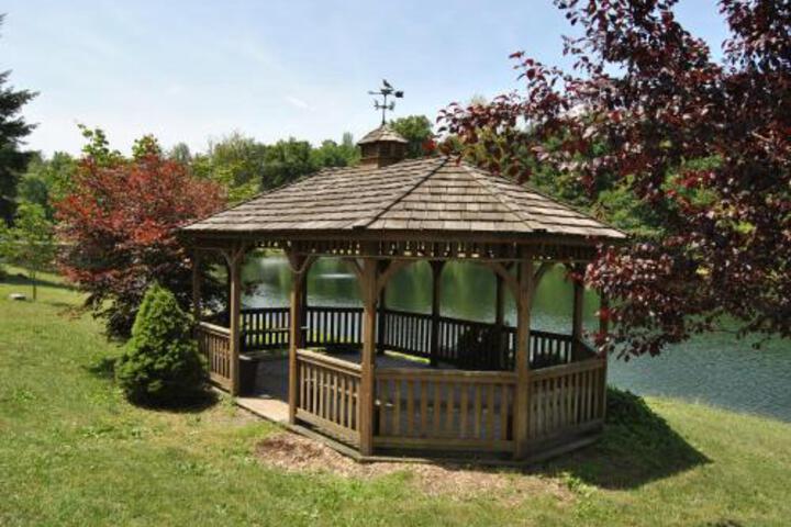 Robin Hill Camping Resort Premium Cottage 12