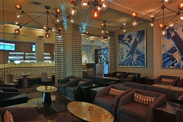 Lounge 95 of 105