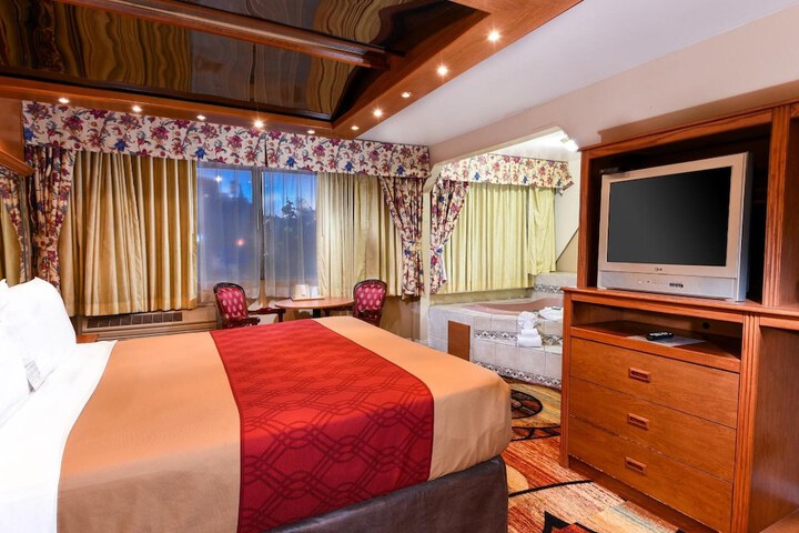 Room 25 of 31