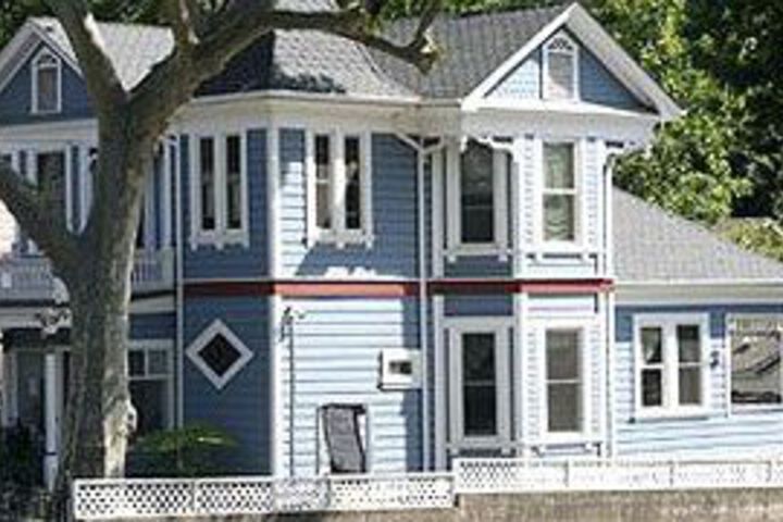 Albert Shafsky House Bed and Breakfast
