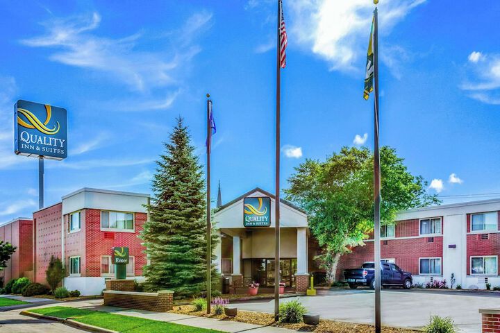 Hotel 3 of 72
