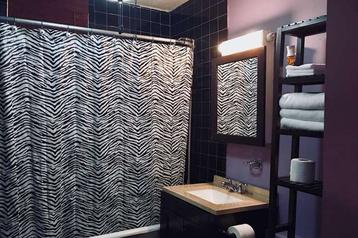 Room 9 of 40