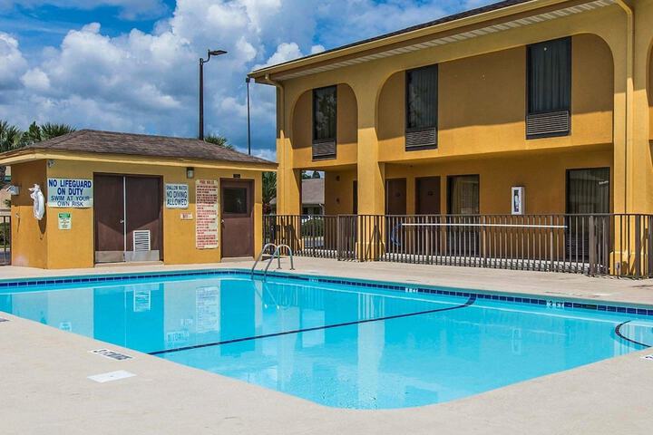 Pool 14 of 54