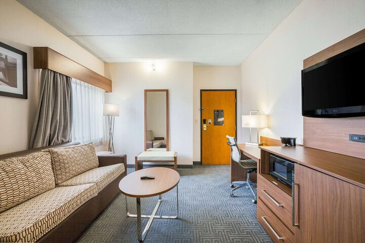Room 22 of 34