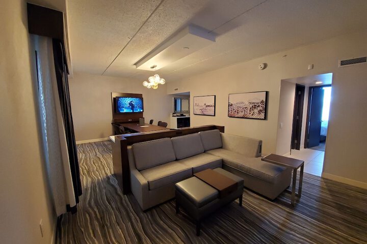 Room 44 of 90