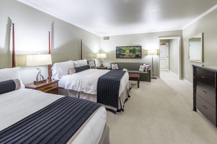 Room 12 of 35
