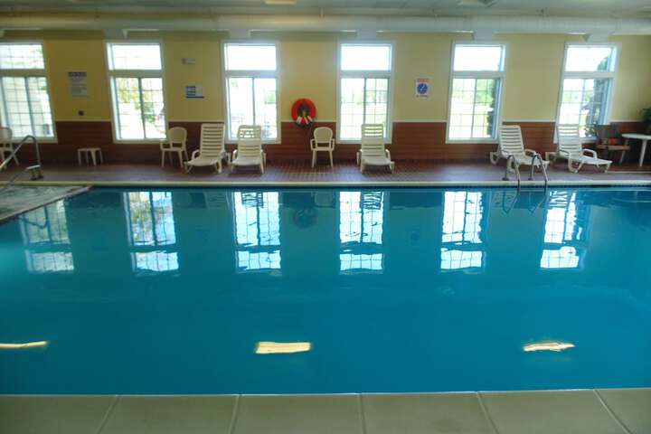 American Inn and Suites Houghton Lake