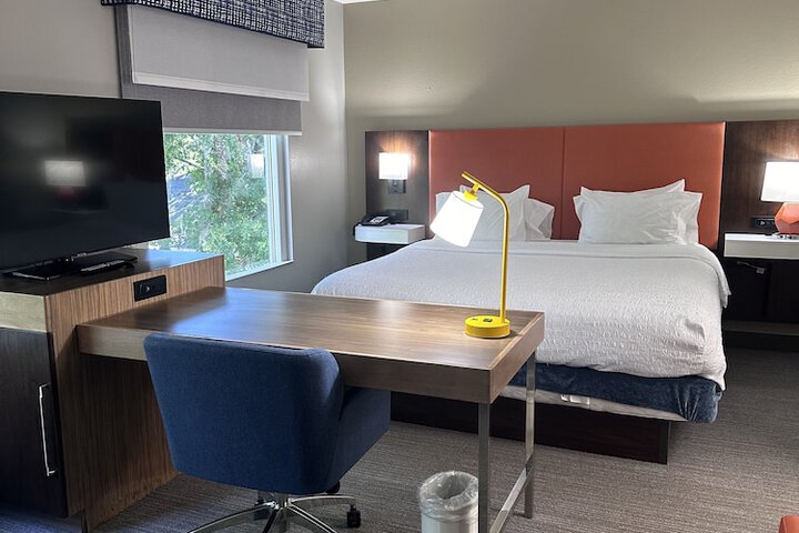 Room 9 of 70