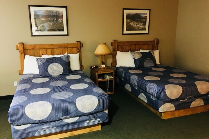 Room 33 of 38