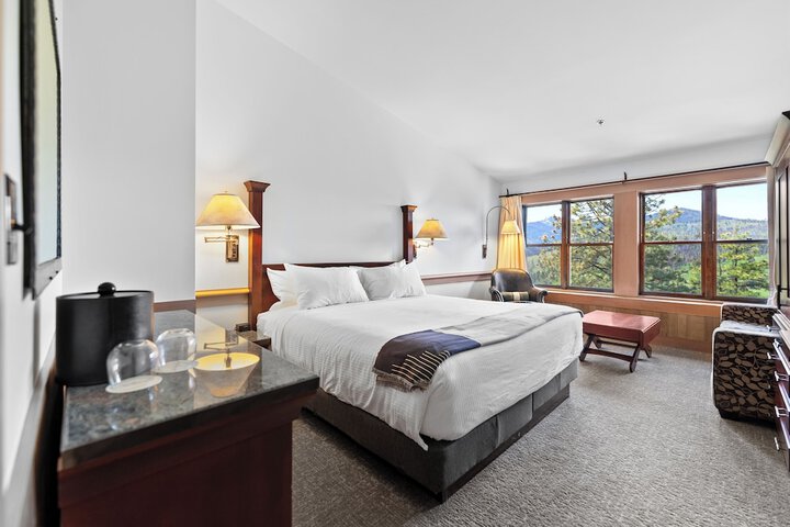 Sun Mountain Lodge