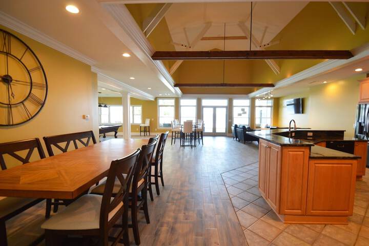 Waters Edge B & B Resort