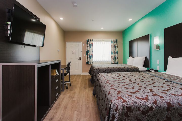 Room 9 of 37