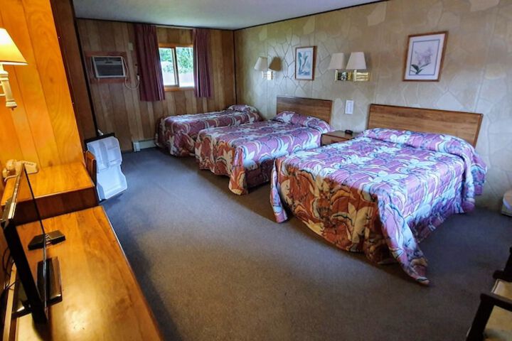 Room 64 of 107