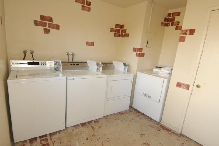 SUNNYVALE GARDEN SUITES HOTEL 29 PALMS A