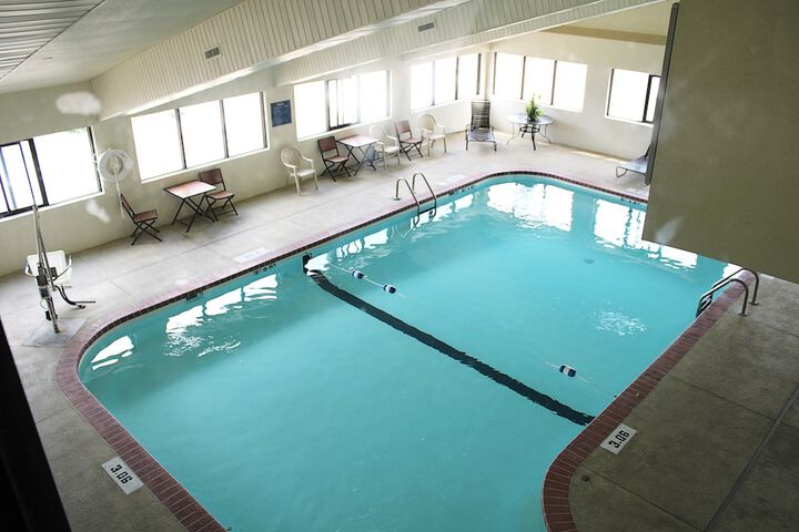 Pool 6 of 37