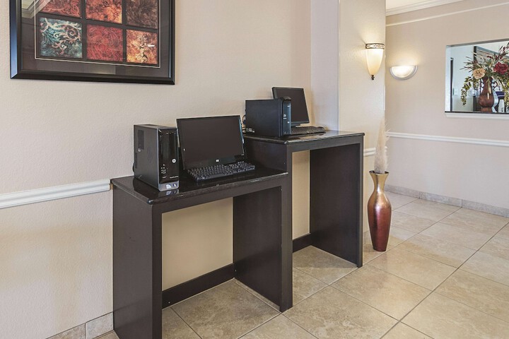 La Quinta Inn & Suites by Wyndham Waxahachie