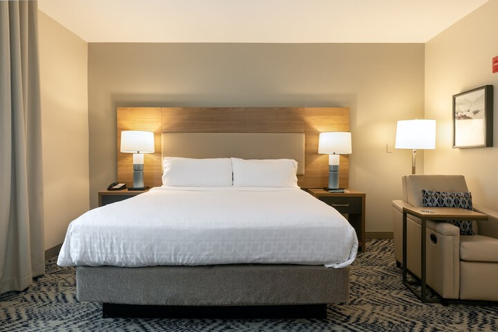 Candlewood Suites Enterprise by IHG