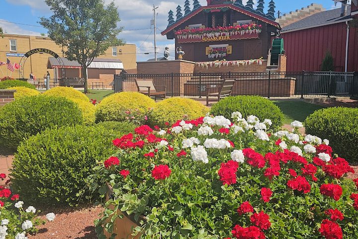 Sugarcreek Village Inn