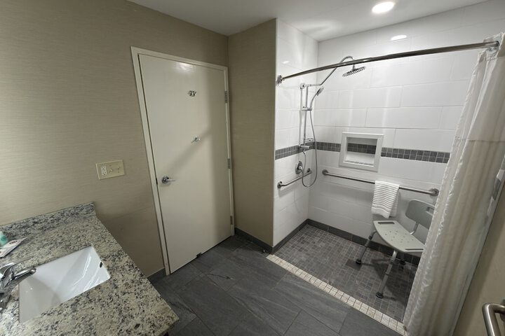 Wingate by Wyndham Utica