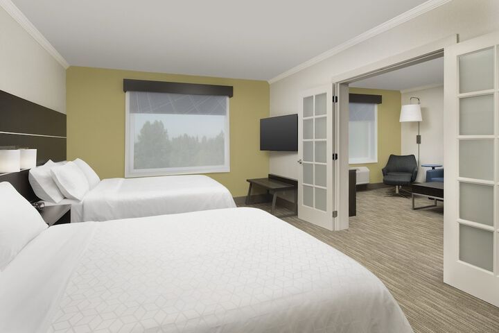 Room 17 of 39